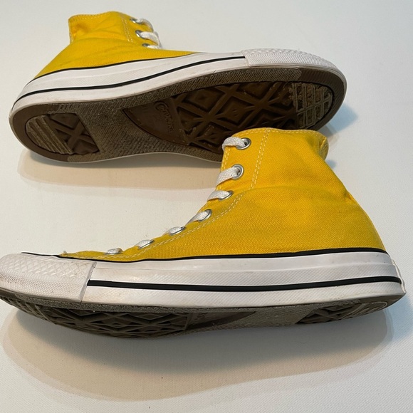 Converse Chuck Taylor   Size 4  Sneakers SB-AR - Picture 8 of 8